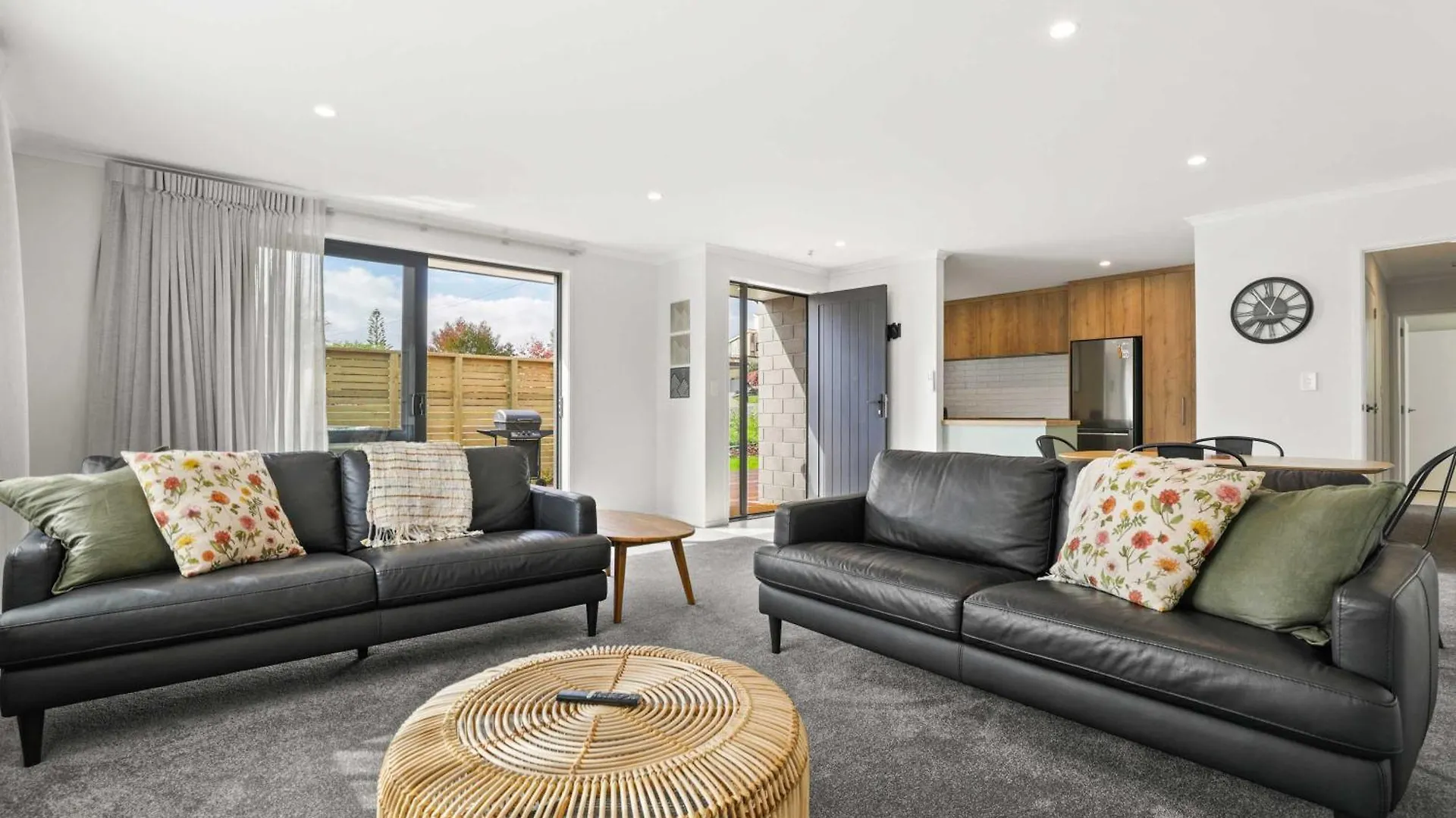 Tatil Evi Redwoods Adventure Base Villa Rotorua